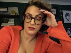 Bondage sadomaso, Brunetta, Dominazione femminile, Occhiali, Lingerie, Matura, Solo