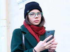 Sucer une bite, Mignonne, En levrette, Lunettes, Branlette thaïlandaise, Embrassement, Maigrichonne, Adolescente