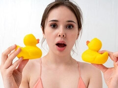 18 jahre, Leie, Masturbation, Natürlichen titten, Solo, Entkleiden, Jungendliche (18+), Titten