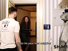 오랄섹스, 가슴이 큰, 부엌, 나이든, 피어싱, 빨간 머리, 문신, 청소년