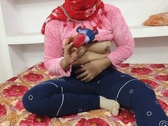 18, Bad, Fingring, Hjemmelaget, Inder, Orgasme, Pupper, Leker