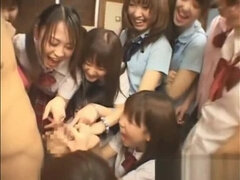 Japanese AV Model and other girls fucked