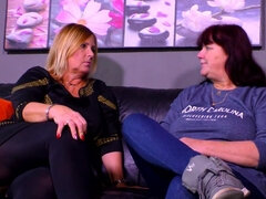 Gorda, Consolador, Lesbiana, Masturbación, Maduro, Perforación, Sexo soft, Juguetes