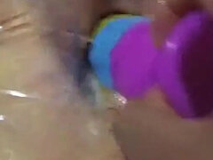 "leo Avant", the Dildo From Honey Play Box Is Easily Absorbed by This Ass Hole