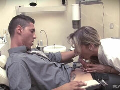 Grosser arsch, Grosser schwanz, Grosse titten, Blondine, Hundestellung, Latina, Dürr, Jungendliche (18+)