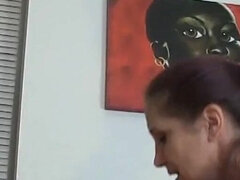 Stor rumpe, Brunette, Bestemor, Lesbisk, Truser, Dasking, Tattovering