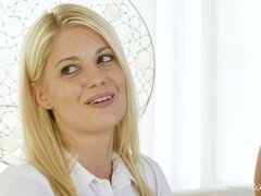 69 negenenzestig, Kont, Blond, Lesbisch, Likken, Buiten, Kut duiken, Tieten likken