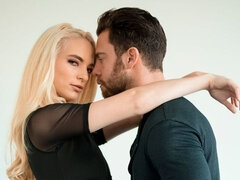 Blondýna, Kuřba, Na pejska, Honění, Výprask, Pička, Teenka, Kozičky