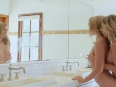 Arsch, Bad, Braunhaarige, Behaart, Milf, Hintern versohlen, Titten, Nass