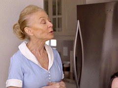 Blondynka, Sperma, Hardcore, Lizanie, Masaż, Uwiedziony