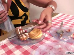 Traseiro, Loiroa, Morena, Loba, Mãe gostosa, Mamãe, Xoxota, Madrasta