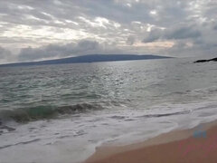 Amateur, Plage, Brunette brune, Masturbation, De plein air, Pov, Rasée, Nénés