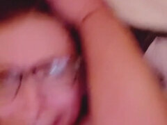 큰 가슴, 오랄섹스, 입에 사정, 엄마, 피어싱, 타는, 빼빼한, 빨아들이는