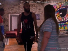 ぽっちゃり, フェラチオ, チン, Hd, 異人種間, ラティーナ, 淫乱熟女, 赤毛