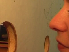 18, Blondi, Suihinotto, Tsekki, Vanhempi, Äiti jota haluaisin panna, Pissata, Soolo