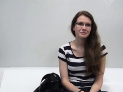 Brunette, Synsvinkel, Realitet, Tenåring