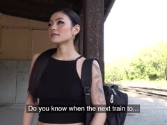 Ázsiai, Tekintélyes didik, Gesztenyebarna, Krémes süti, Pénisz, Természetes mellek, Orgazmus, Valóság