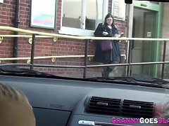 Granny slut gets licked and fucked