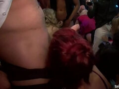 Большой член, Большие сиськи, Блондинки, Брюнетки, Куколка, Группа, Каблуки, Межрасовый секс