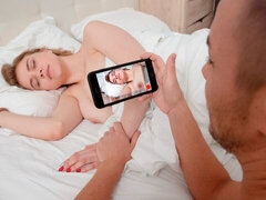 Stor røv, Blondine, Pik sutte, Hundestilling, Håndjob, Slikning, Barberet, Teenager