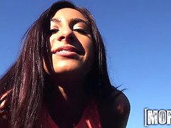 Gros seins, Sucer une bite, Hd, De plein air, Pov, Allumeuse, Adolescente