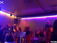 Amateur, Rubia, Vestidas, Hembra, Grupo, Pantaletas, Medias largas, Chupando