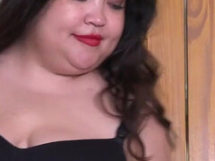 Amatéri, Veľký zadok, Brunetka, Macaté, Dospelé, Milf  mčbp, Prirodzené prsia, Sólo