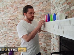 Watch Katy Jayne's tight ass get pounded by Kyle Mason's hard cock while wearing tights