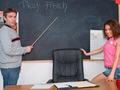 Stor røv, Stor pik, Pik sutte, Brunette, Hundestilling, Latinsk, Mager, Teenager