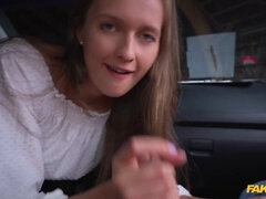 Amateur, Sucer une bite, Voiture, Naturelle, Nénés