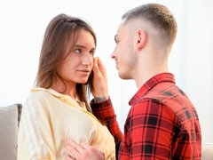 Amatör, Stor kuk, Stora tuttar, Avsugning, Doggystyle, Onani, Naturliga tuttar, Tuttar