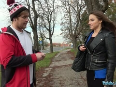 Brunetka, Zdrada, Dziewczyna, Hd, Punkt widzenia, Publiczny, Nastolatki, Cycki