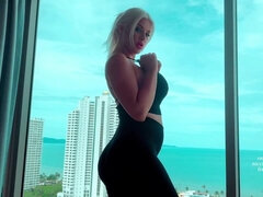 Zadek, Prsatá, Klasika, Dávení penisem, Hd, Milf žcbp, Bradavky, Pička