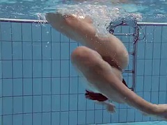 Leie, Grosse titten, Braunhaarige, Europäisch, Hardcore, Jungendliche (18+), Titten, Unter wasser