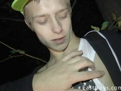 Cute gay twinks enjoying outdoor hand-job action