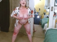 Stor rumpe, Cougar, Fingring, Kyssing, Onani, Moden, Truser, Fitte