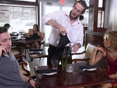 Baben, Avsugning, Doggystyle, Hd, Mellanrasig, Naturliga tuttar, Mager, Tuttar