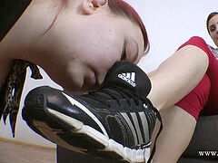 Bruinharig, Europees, Voeten, Voetbeurt, Roodharige vrouw, Slaaf, Kousen, Zuigen