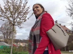 18 ans, Gros seins, Rondelette, Tir de sperme, Allemand, Hard, Naturelle, Seins naturels
