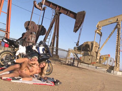 Popó, Ondó fröcskölés, Nyalás, Érett feleség, Szabadban, Pirszing, Nuni, Begyek