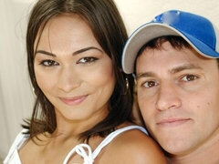 18 años, Culo grande, Mamada, Morena, Estilo perrito, Tetas naturales, Pov, Adolescente