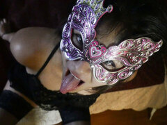 Amerikai, Hatalmas hátsó, Cumizás, Gesztenyebarna, Ondó fröcskölés, Apu, Tini, Begyek