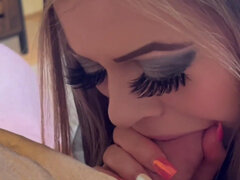 Amatorka, Duży tyłek, Obciąganie, Brytyjski, Brunetka, Twarzowy, Bielizna, Naturalne cycki