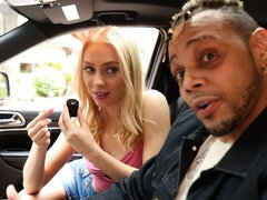 Cul, Blonde, Sucer une bite, Voiture, Rasée, Maigrichonne, Adolescente, Nénés