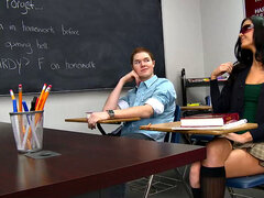 18, Isot tissit, Suihinotto, Ruskeahiuksinen, Spermashotti, Kyrpä, Takaapäin, Teini