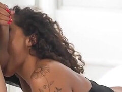 Amador amadora, Bundão, Peitos grandes, Boquete, Gozar na boca, Latina, Mãe gostosa, Tabu