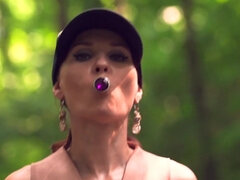 Leie, Braunhaarige, Frau, Fetisch, Öffentlich, Russisch, Solo, Spielzeuge