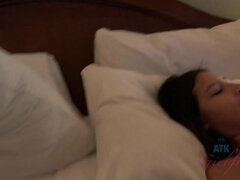 Amatør, Strand, Pik sutte, Brunette, Kæreste, Trusser, Pov, Sover