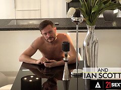 Seggről a szájra, Hatalmas hátsó, Tekintélyes didik, Szőke, Szájba élvezés, Mélytorok, Hd, Orosz