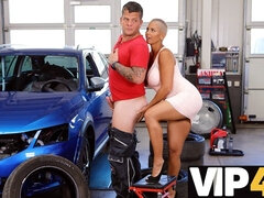 Lepotice, Velike joške, Fafanje, Češka, Hd, Milf, Kratki lasje, Žena
